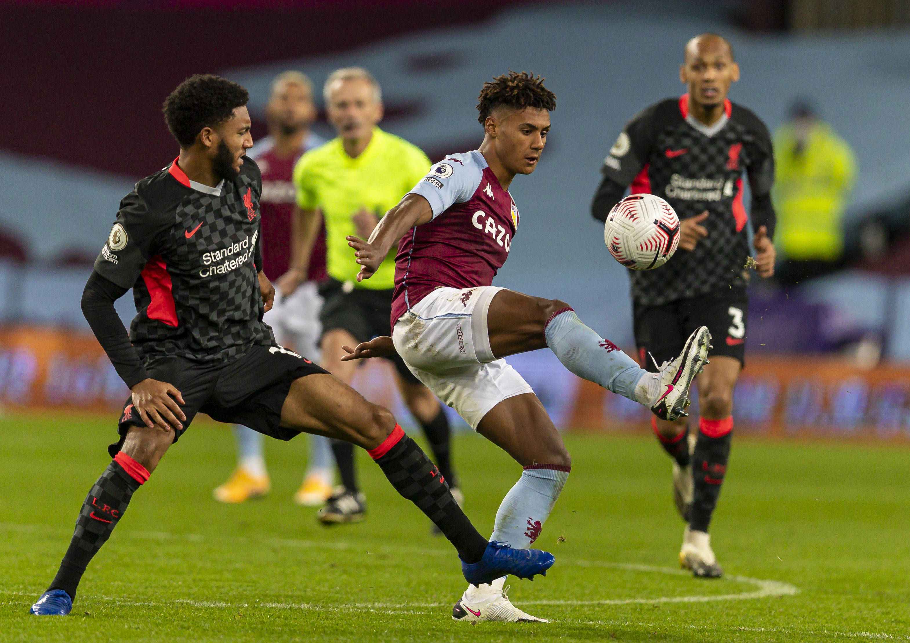 拼抢而造成 拼抢而造成